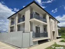Apartament 3 camere, 51 mp, gradina ~200mp, zona primarie Ap
