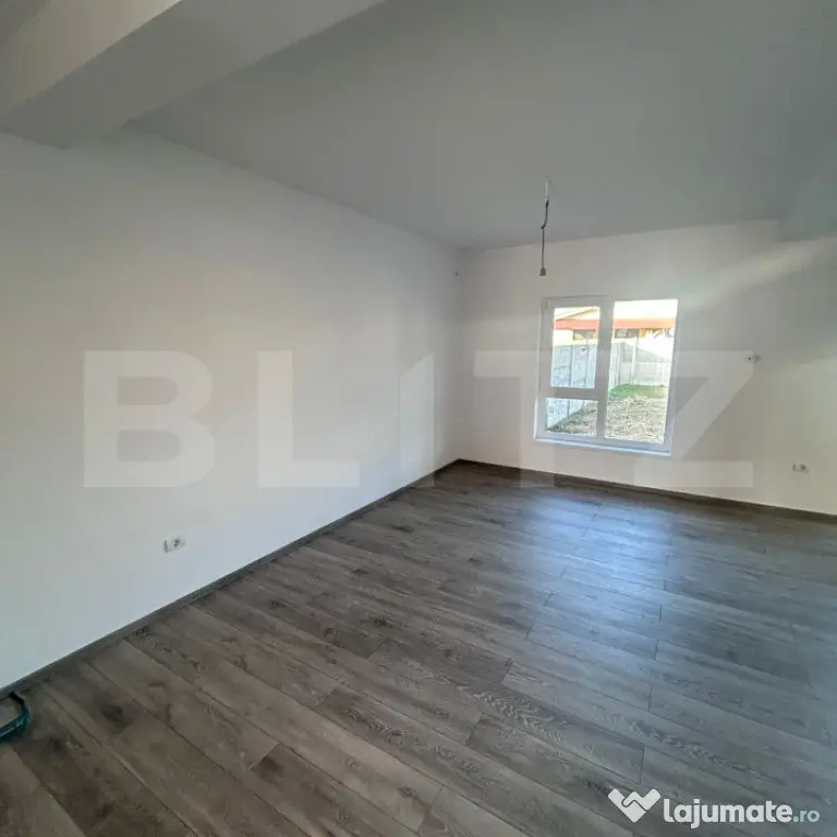 Casă duplex pe parter, 2 dormitoare, teren 320 mp, Moșniț - Mosnita Noua (Timis)