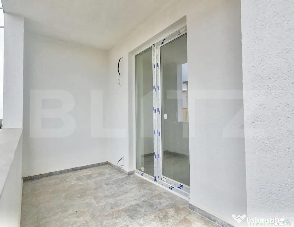 Apartament decomandat cu 2 camere + balcon,1 loc de parcare, - Giroc (Timis)
