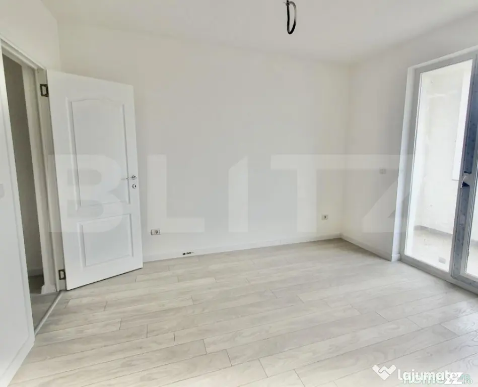Apartament decomandat cu 2 camere + balcon,1 loc de parcare, - Giroc (Timis)