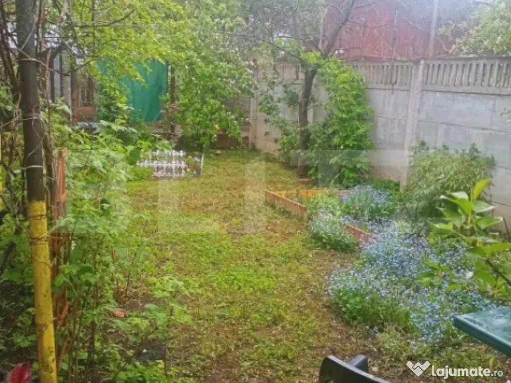 Apartament 3 camere decomandat, in vila, cu terten si intrar