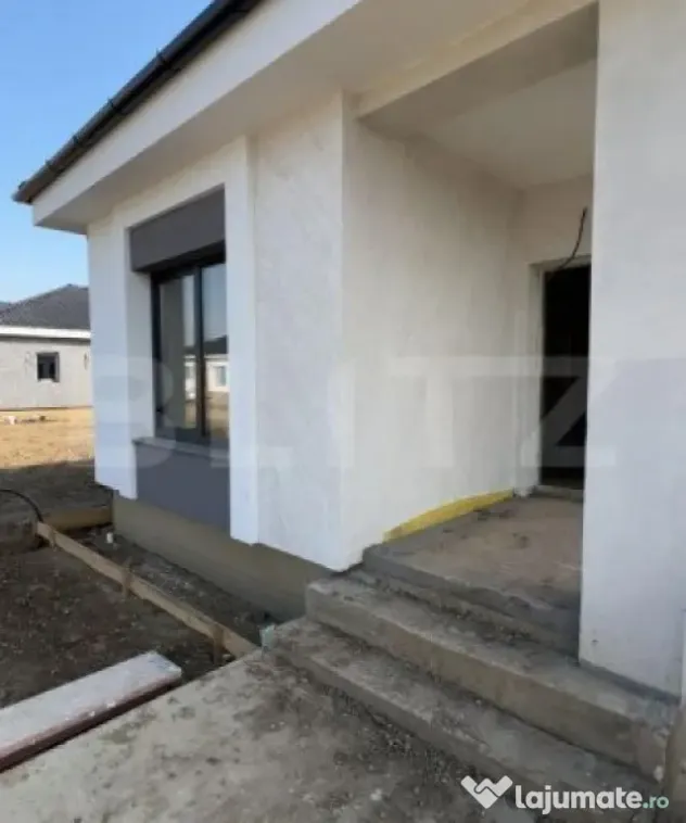 Casă la cheie, 3 dormitoare, 104 mp utili, 420 mp teren