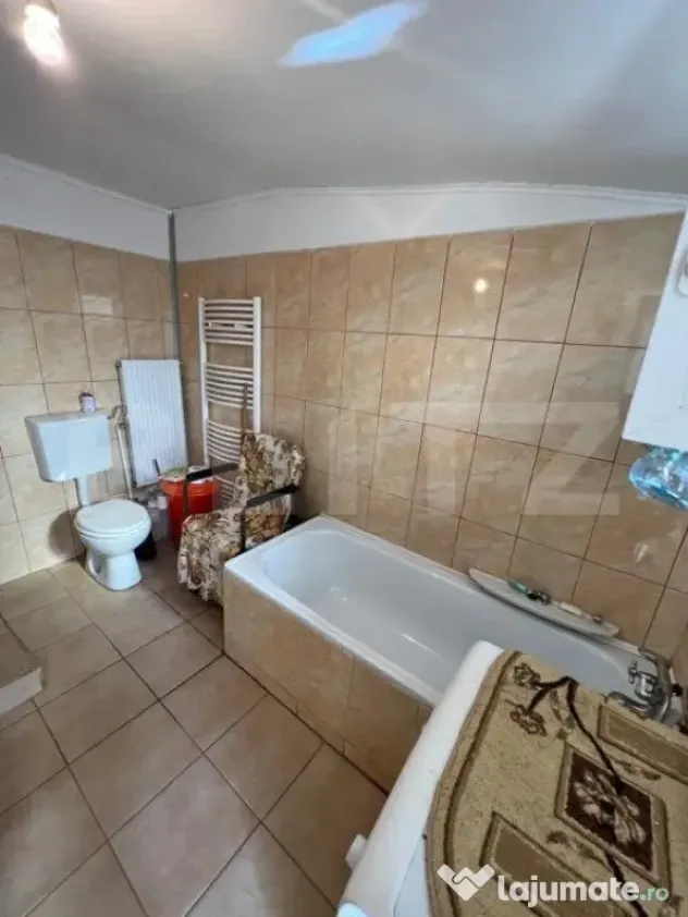 Pachet Imobiliar cu 2 Garsoniere și un Apartament în Asoci