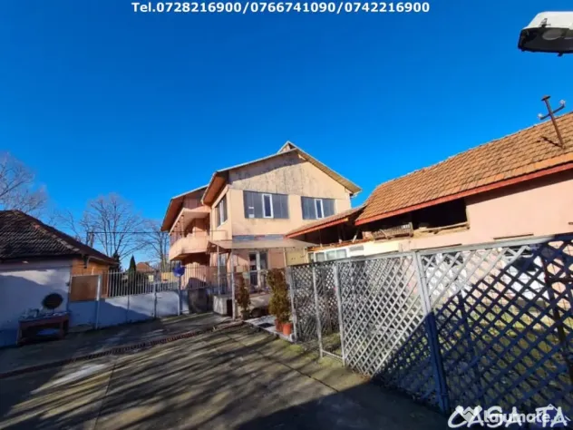 Casa D+P+1, situata în Curtisoara