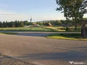 De vânzare teren intravilan la intrarea în Arcus 