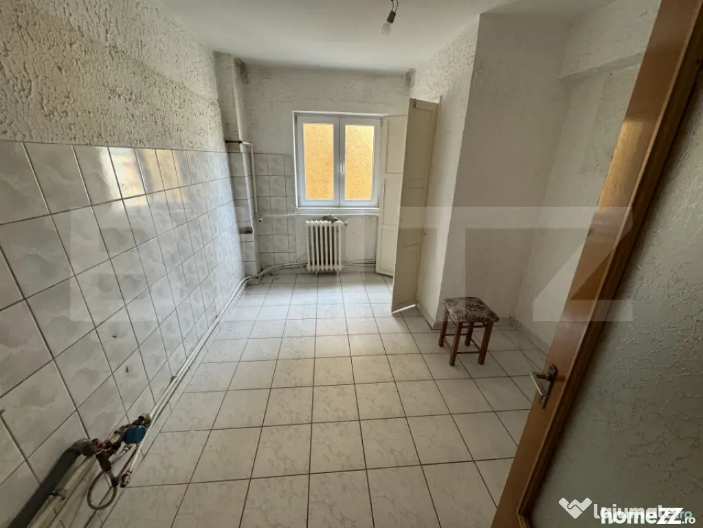 Apartament 3 camere , 67mp , zona Mercur Cetate - Alba Iulia (Alba)