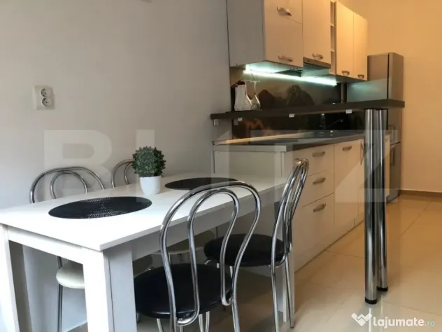 Garsoniera cu gradina intr-o zona pitoreasca din cartierul S