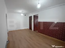 Apartament renovat cu 2 camere decomandate și garaj în Dum