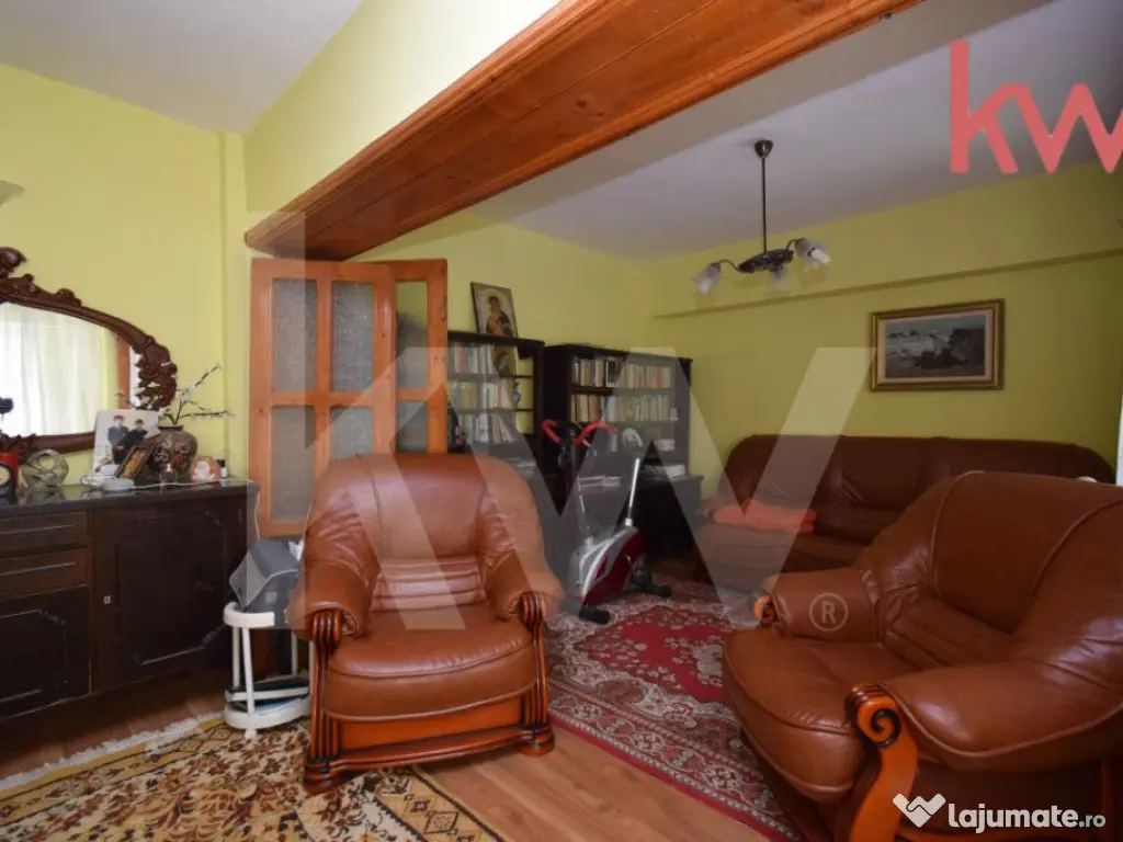 Apartament 4 camere Sarari decomandat, - schimb cu 2 camere