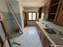 Apartament 3 camere , etaj 1, zona Brailei, suprafata totala