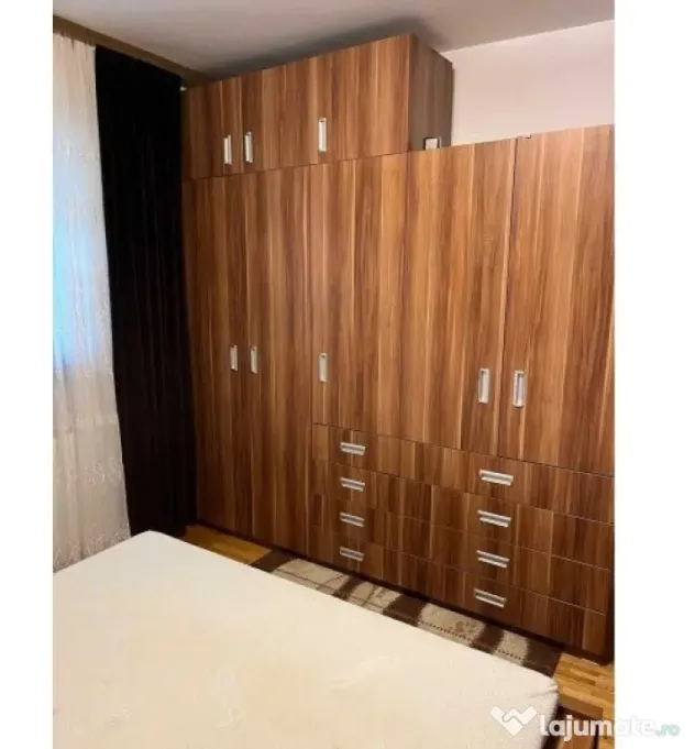 Apartament 3 camere Calea Calarasilor