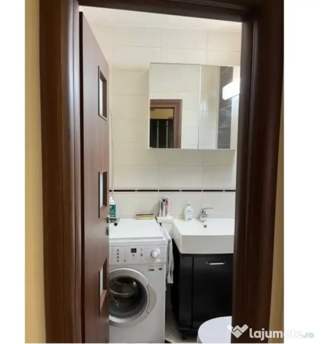 Apartament 3 camere Calea Calarasilor