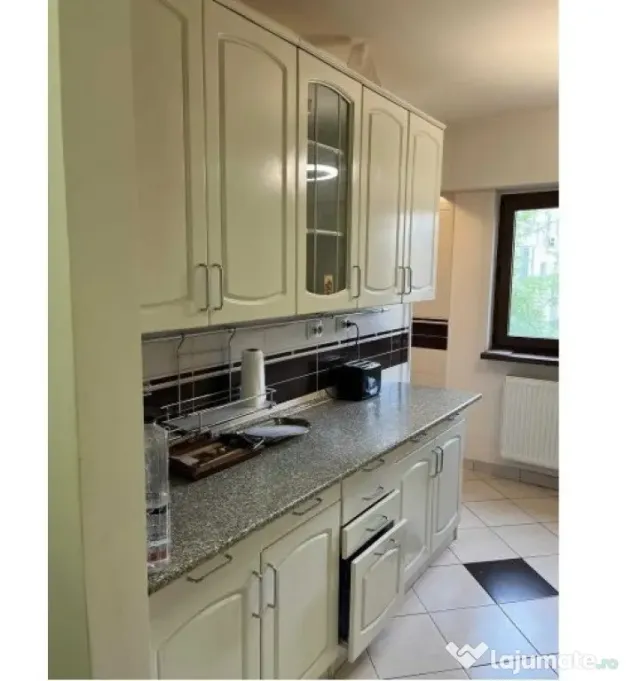 Apartament 3 camere Calea Calarasilor