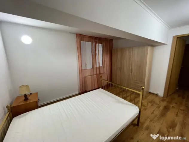 Apartament cu 3 camere zona Mehala