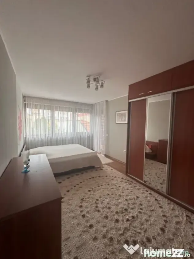 Casă P+1+M de Vânzare în Zona Stadion Constanța | Teren - Constanta (Constanta)