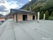 Casa de lux, cu vedere panoramica asupra muntilor, 2600mp te 
