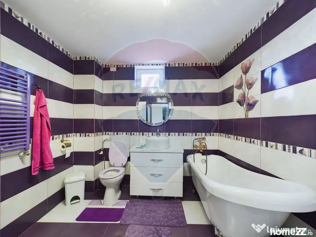 Casă / Vilă 5 camere + Mansarda Foarte Spatioasa