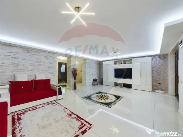 Casă / Vilă 5 camere + Mansarda Foarte Spatioasa