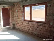 De casa particulara la rosu în Sfântu Gheorghe 