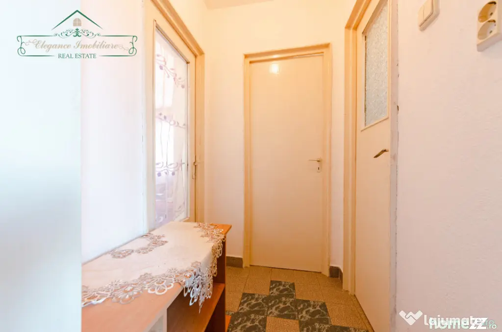 Apartament cu 3 camere, zona Fortuna, Arad