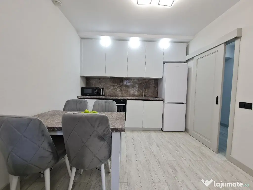 Garsoniera de inchiriat Iris