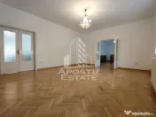 Apartament cu 5 camere 170 mp, zona Ultracentrala 