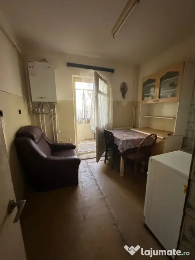 Apartament 2 camere decomandat, zona Independentei, etaj 2