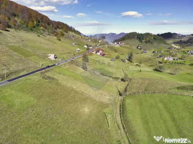 Teren intravilan Fundata, 4000 mp, potențial turistic - Fundata (Brasov)