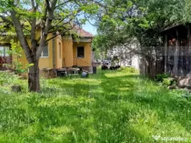 Casă renovabilă de 127 mp, cu 2100 mp teren, localizată c