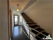 Duplex complet mobilat modern cu terasa si curte generoasa 