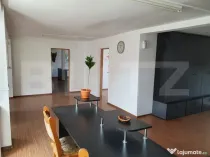 Spatii comerciale + Apartament, 313mp, zona Semicentrala