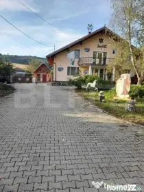 Casa de vanzare - 218 mp utili si 470 mp teren - Bardesti