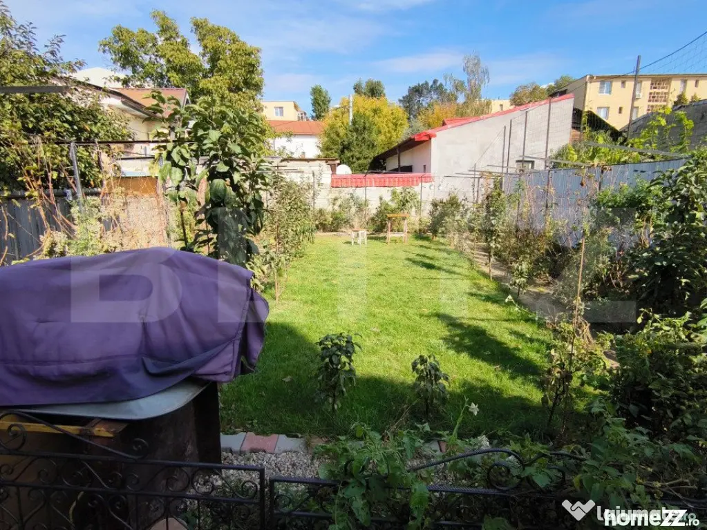 Casa P+E, 110 mp utili pe 357 mp teren, stradal, vad si flux - Craiova (Dolj)