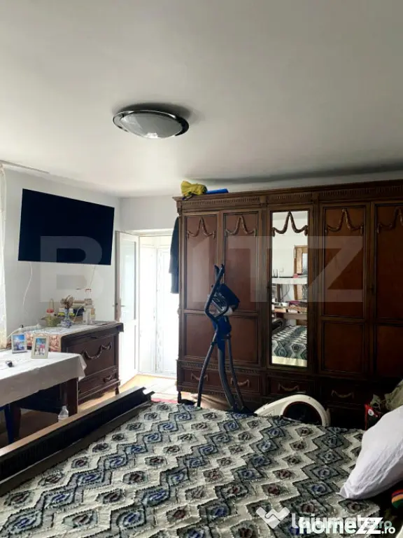 Casa P+E, 110 mp utili pe 357 mp teren, stradal, vad si flux - Craiova (Dolj)
