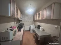 Apartament de 2 camere decomandat.