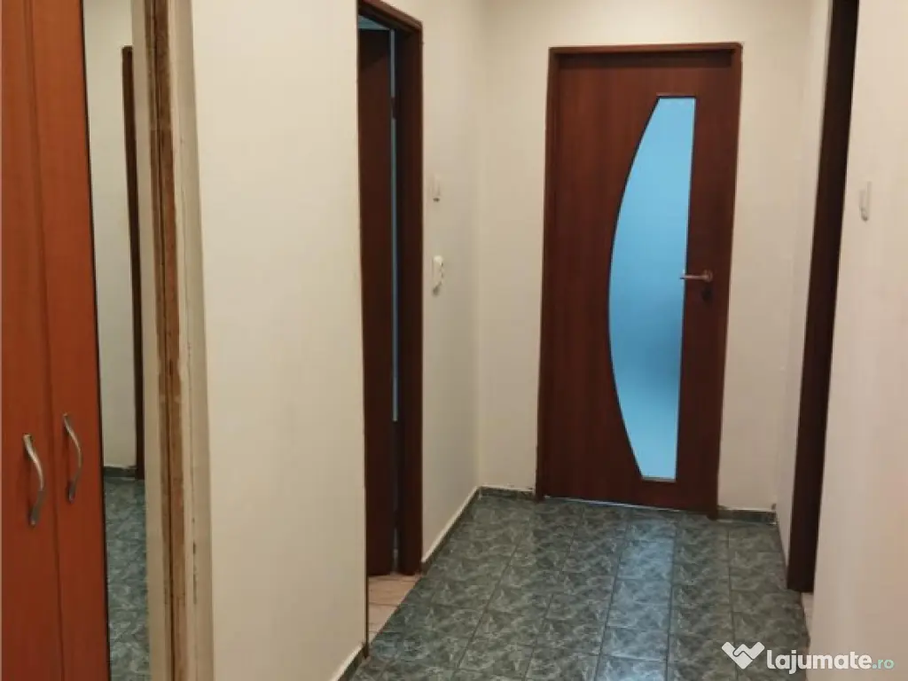 Apartament 2 camere , zona Centrul Civic