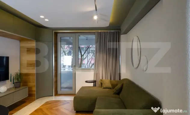 Apartament de vanzare, cu 2 camere, 44,2 mp utili, zona ult