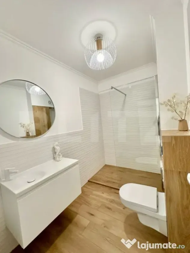 Apartament de lux, 2 camere, dressing, 55 mp, parcare, zona