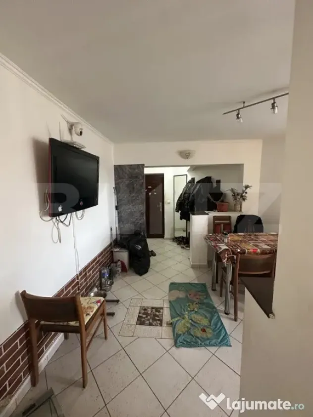 Apartament cu 3 camere, 84 mp, zona Micro 16