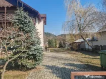 Pensiune cu 9 camere, 250 mp, teren de 900 mp, zona Manastir