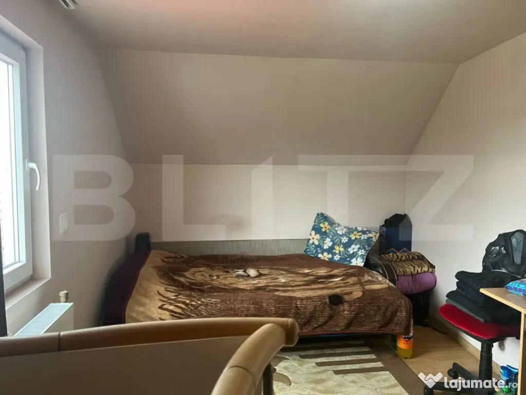 Casa cu 3 camere, 115 mp, zona semicentrala