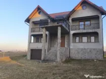 Casa finisata, teren 2500mp, Marginea