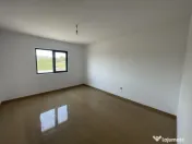 Clinceni, casa pe parter, 80mp, 3 camere, 2 bai, utilități 