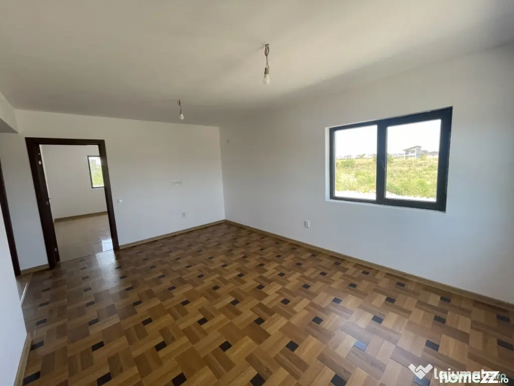 Clinceni, casa pe parter, 80mp, 3 camere, 2 bai, utilități