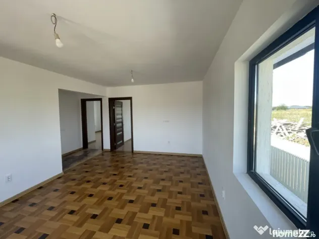 Clinceni, casa pe parter, 80mp, 3 camere, 2 bai, utilități