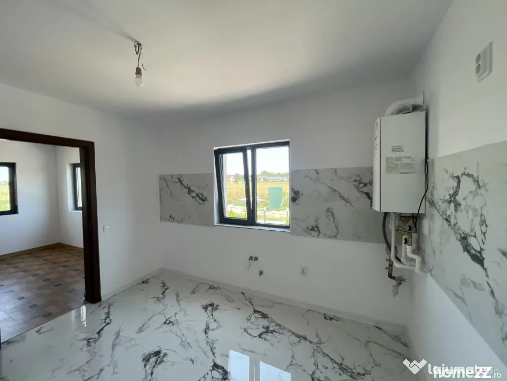 Clinceni, casa pe parter, 80mp, 3 camere, 2 bai, utilități