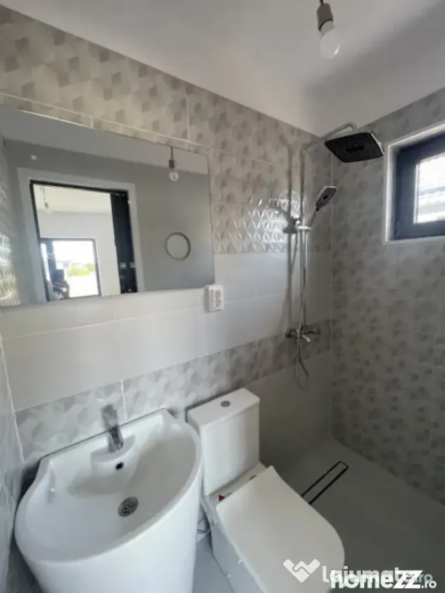 Clinceni, casa pe parter, 80mp, 3 camere, 2 bai, utilități