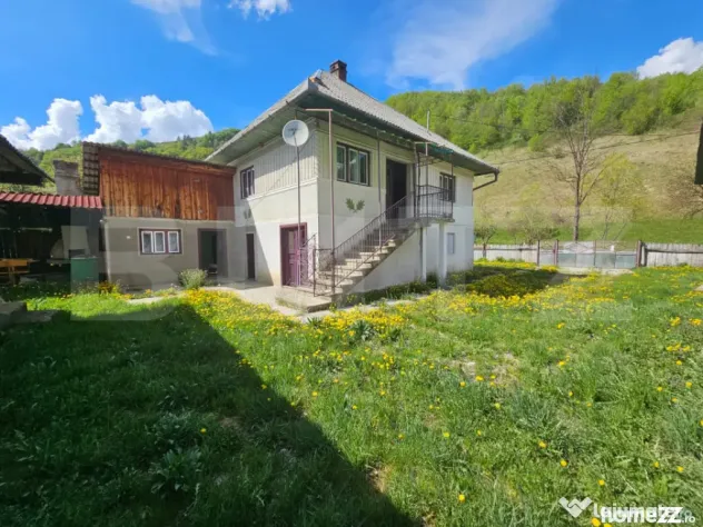 Casa individuala cu 3 camere, 150 mp utili, 2000 mp teren, G