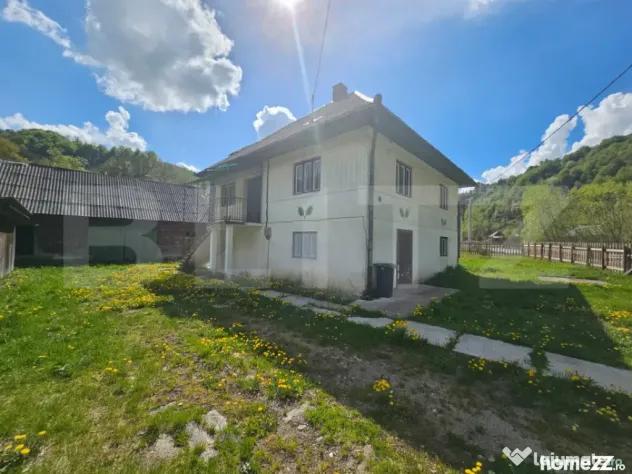 Casa individuala cu 3 camere, 150 mp utili, 2000 mp teren, G