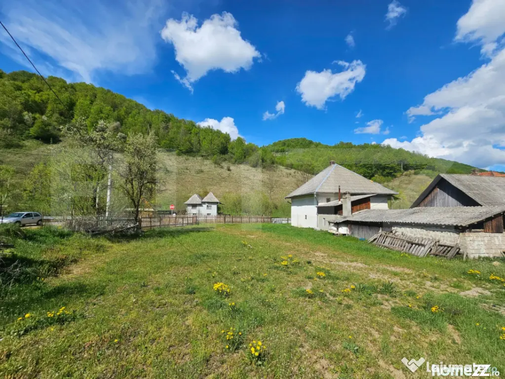 Casa individuala cu 3 camere, 150 mp utili, 2000 mp teren, G